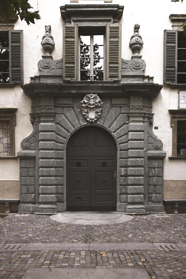 Palazzo Salis - La Dimora Del Conte Apartment Tirano Exterior foto